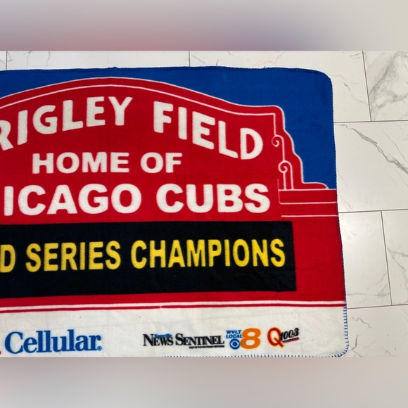 Chicago Cubs World Series Champions Throw Blanket - Picture 5 of 11